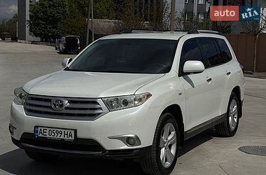 Внедорожник / Кроссовер Toyota Highlander 2012 в Павлограде