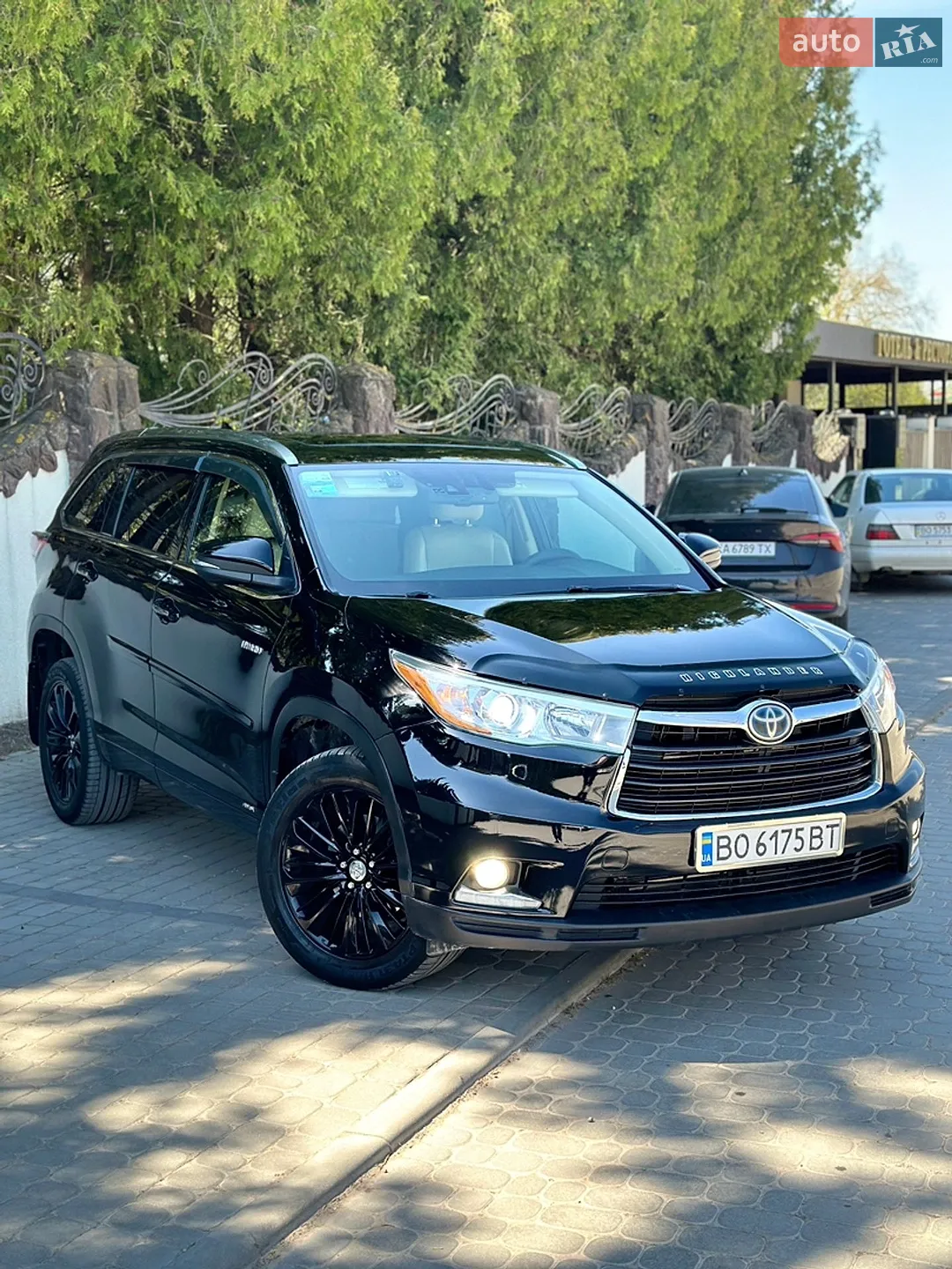 2016 Toyota Highlander - фото 1