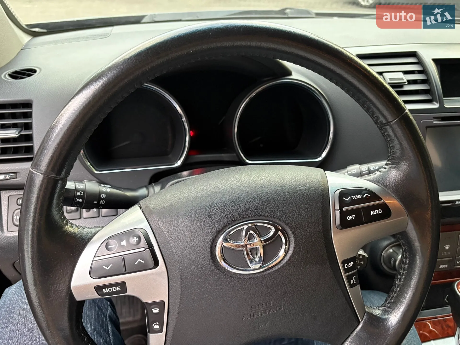 2011 Toyota Highlander - мініатюра 2