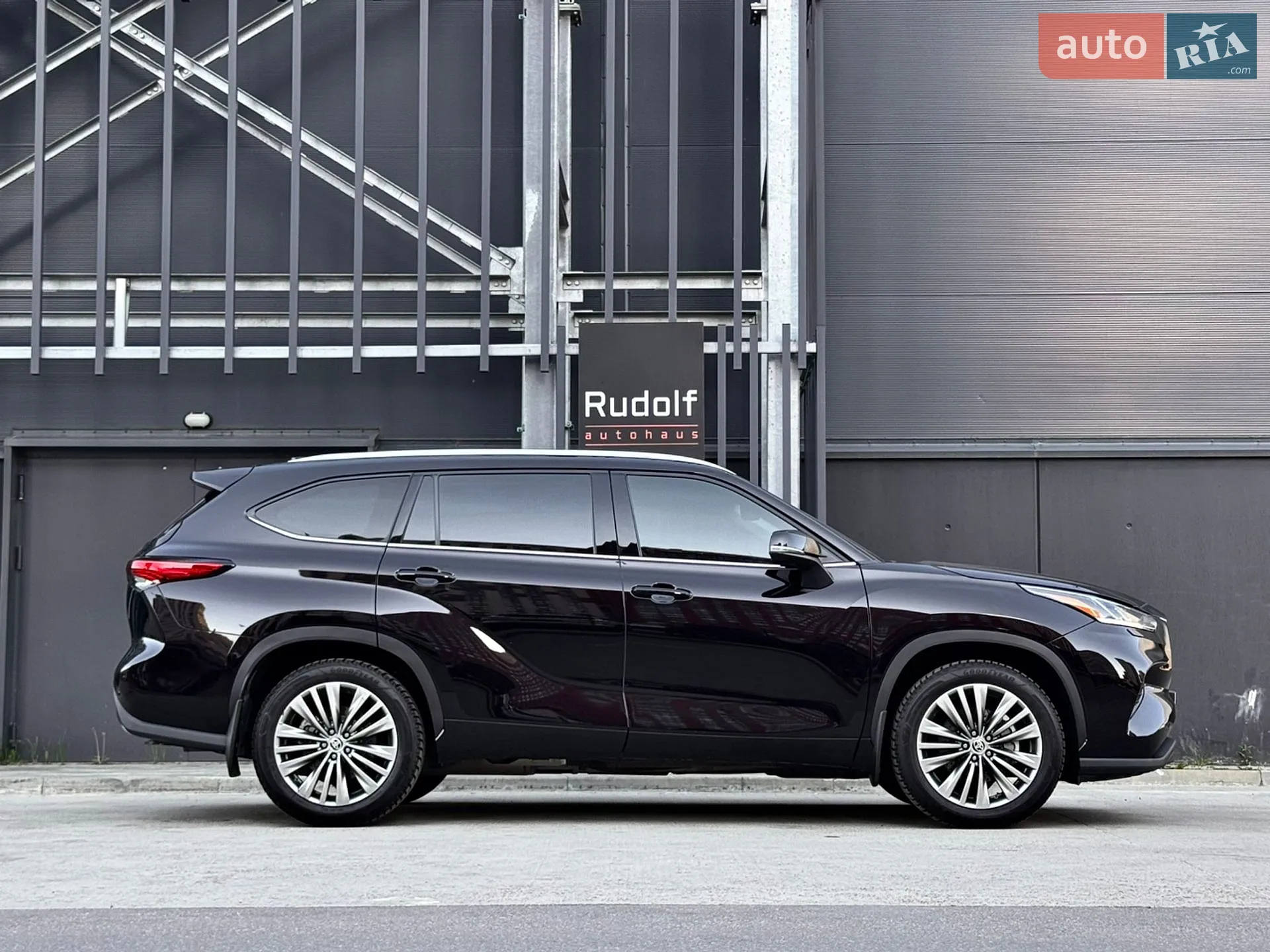 2022 Toyota Highlander - мініатюра 8