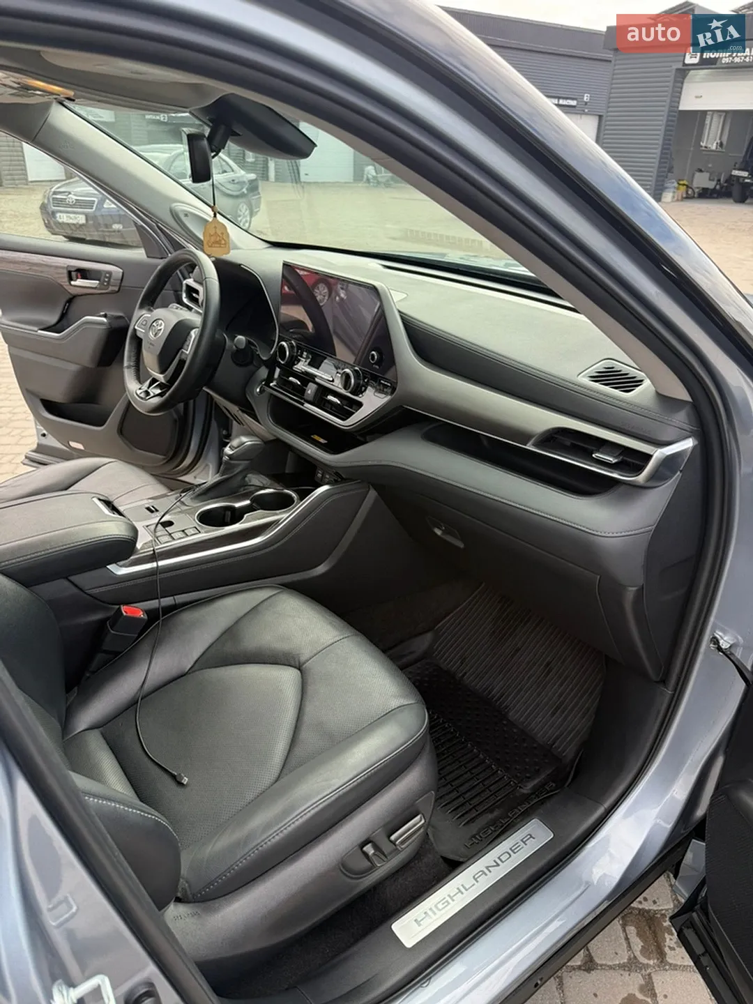 2023 Toyota Highlander - мініатюра 12
