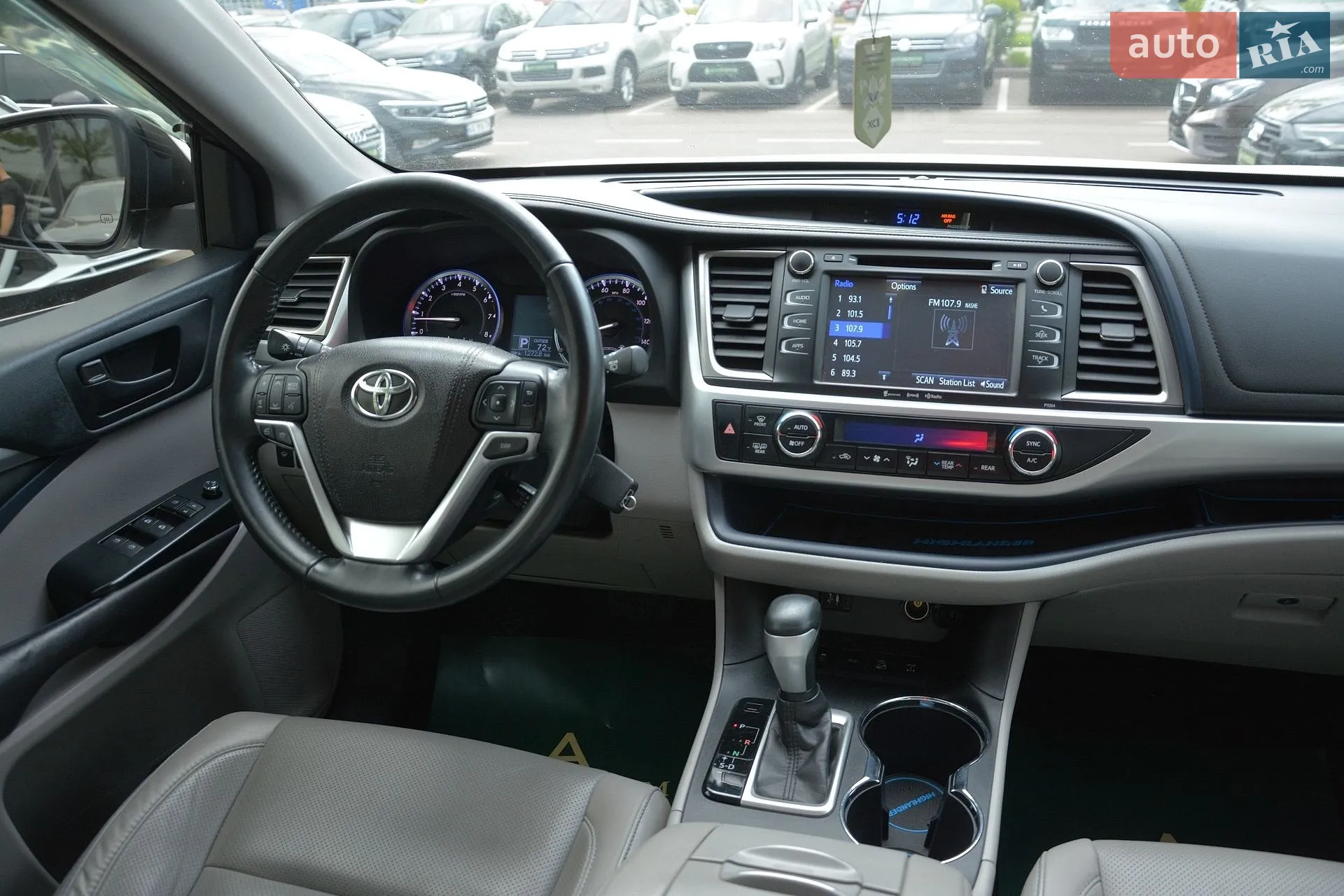 2016 Toyota Highlander - мініатюра 16