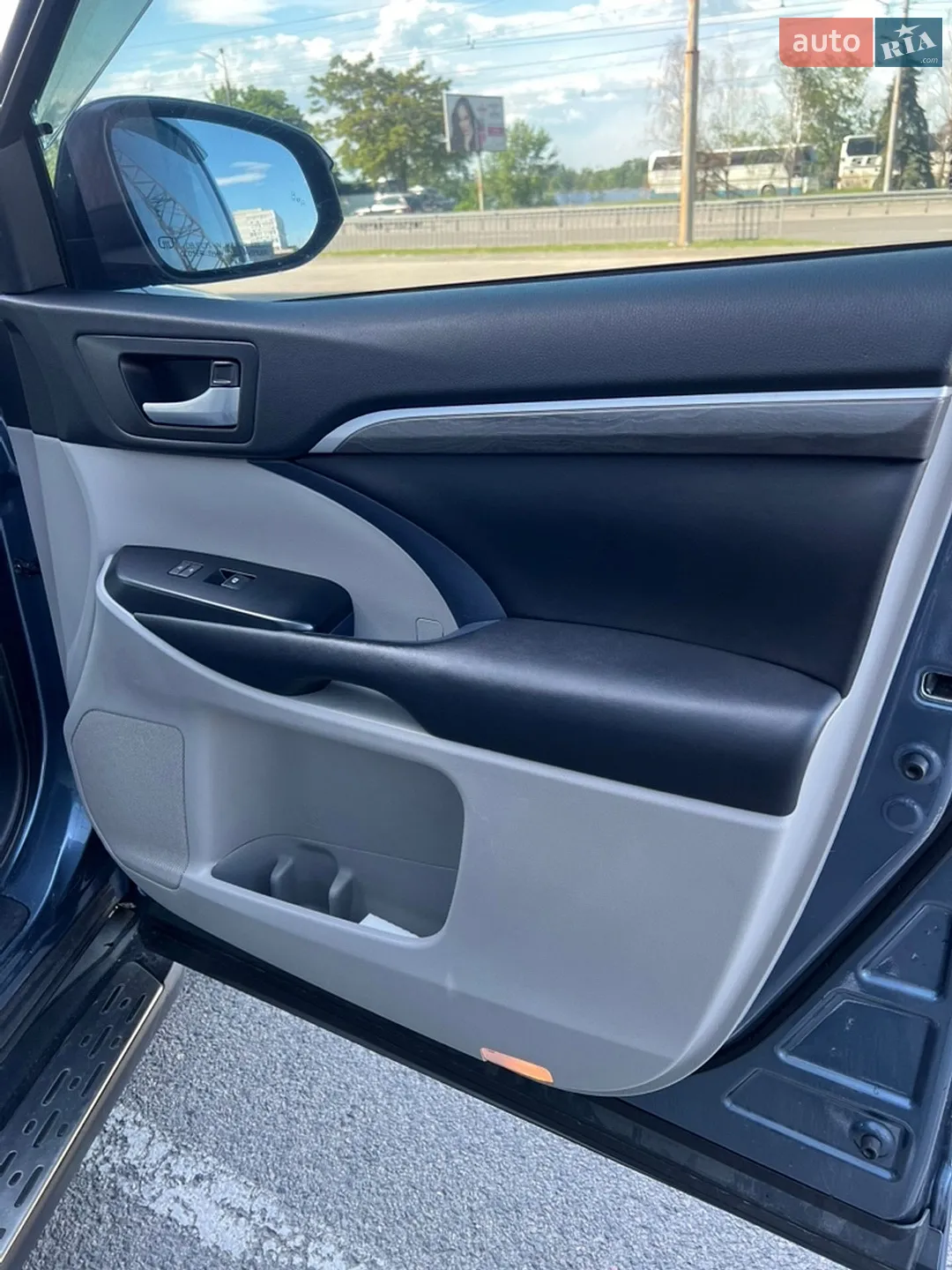 2017 Toyota Highlander - мініатюра 18
