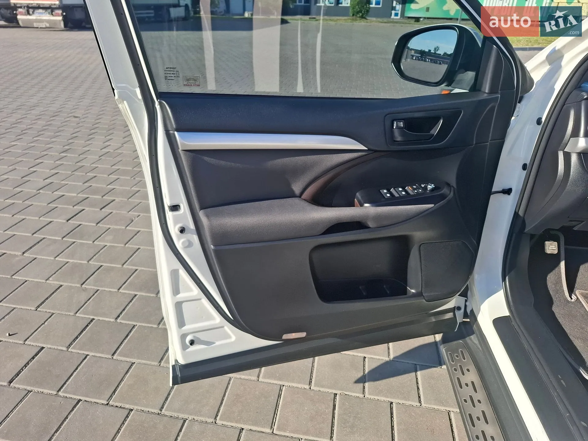 2017 Toyota Highlander - мініатюра 11