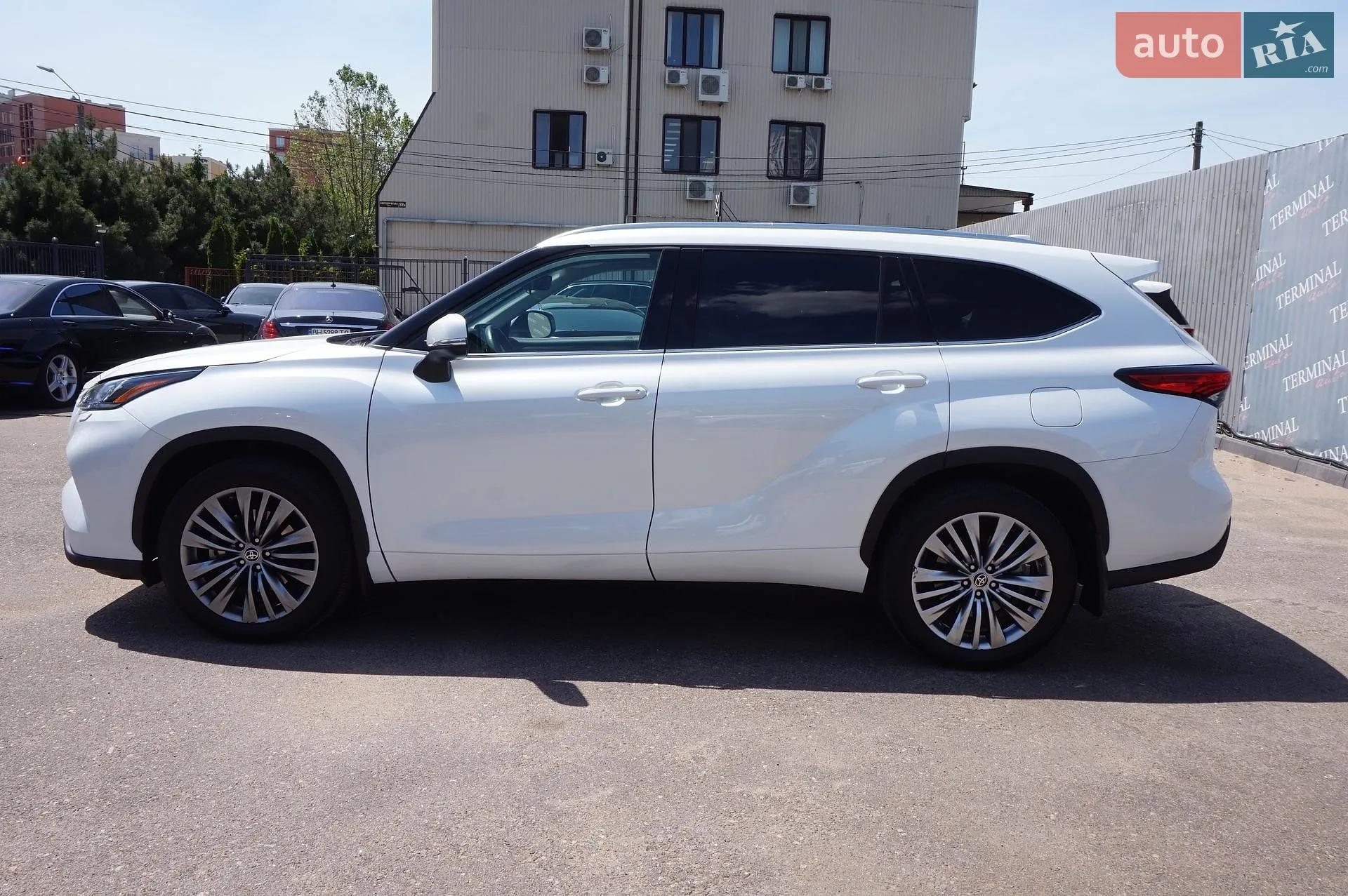 2022 Toyota Highlander - мініатюра 9