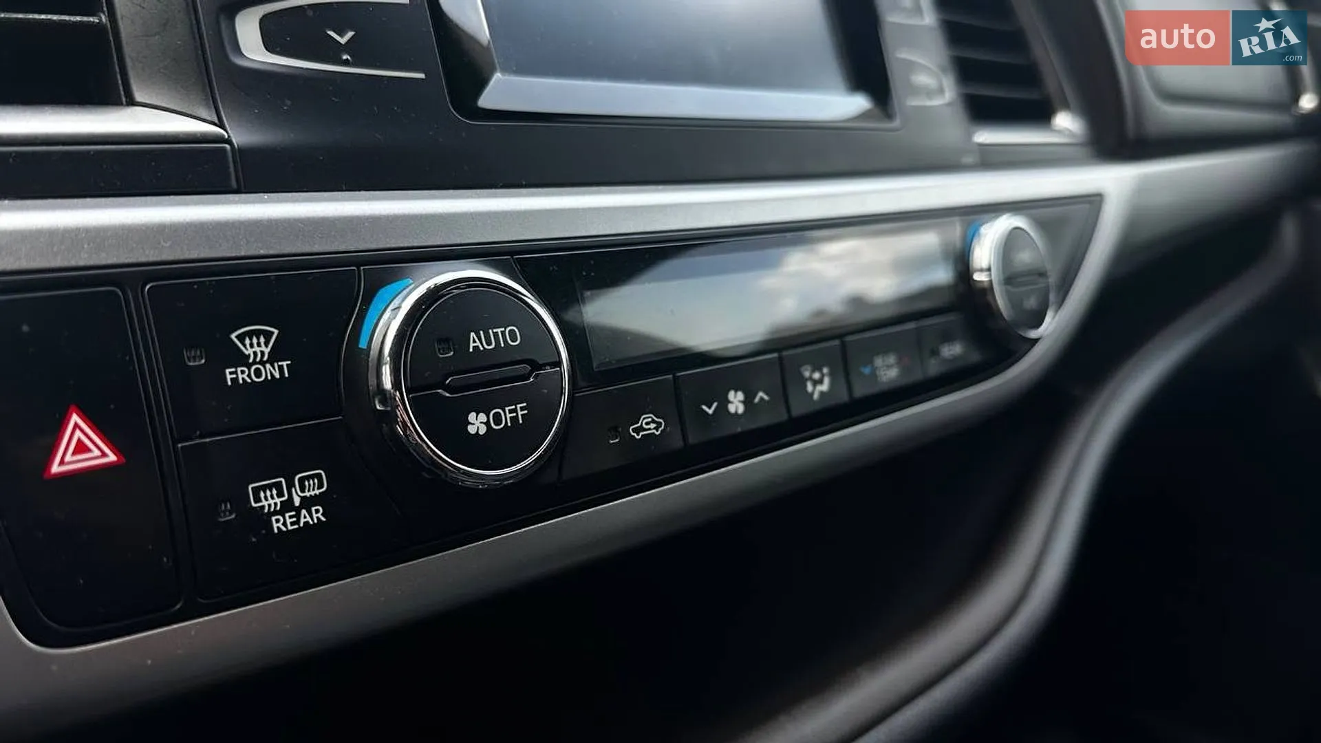 2016 Toyota Highlander - мініатюра 15
