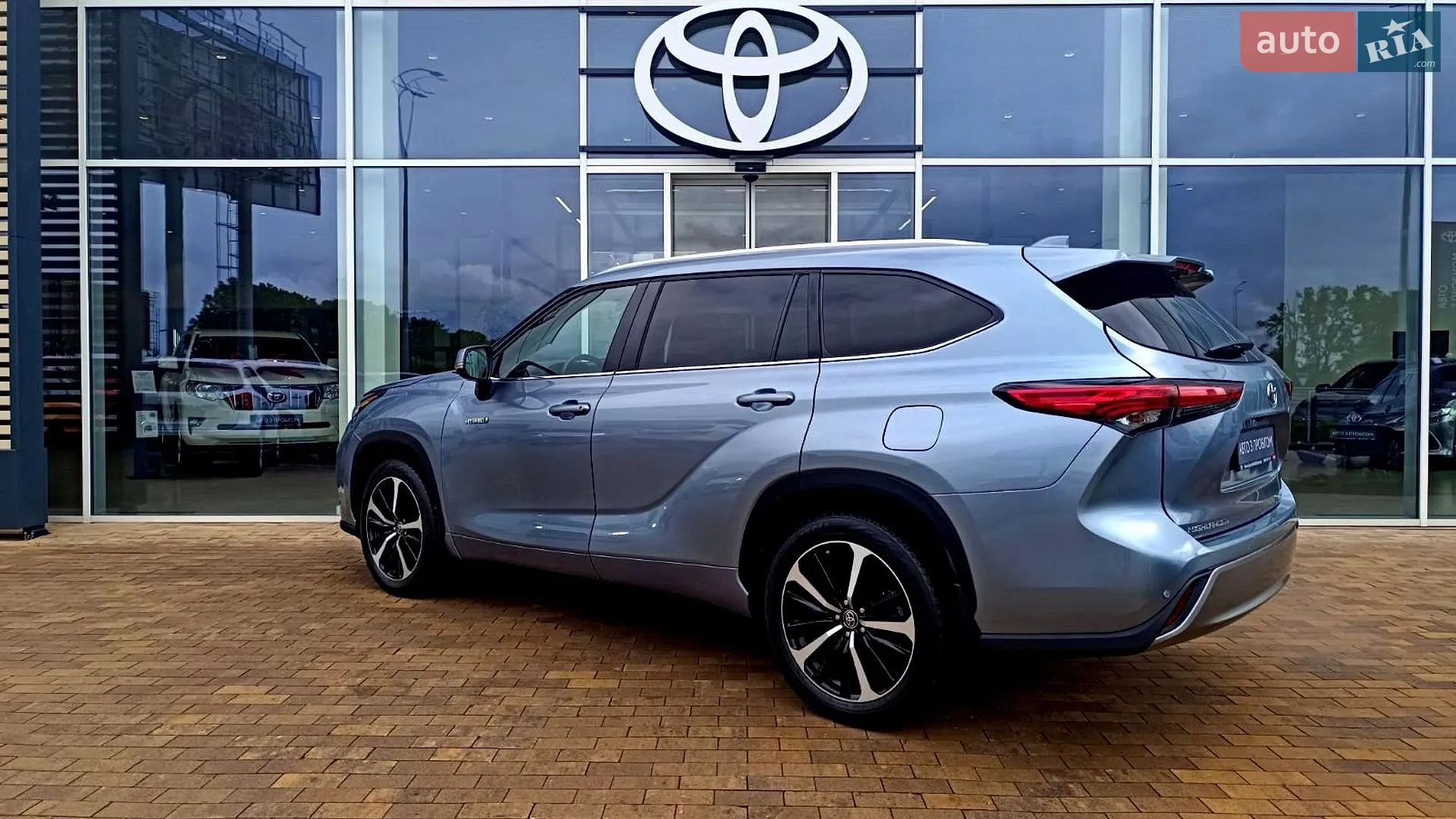 2021 Toyota Highlander - мініатюра 2