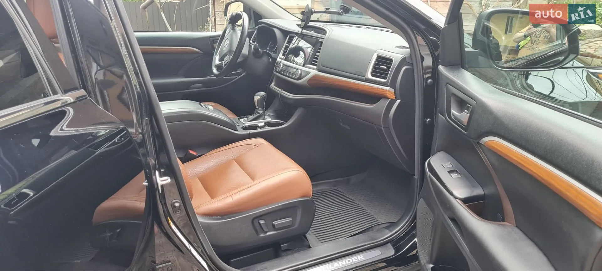 2017 Toyota Highlander - мініатюра 8