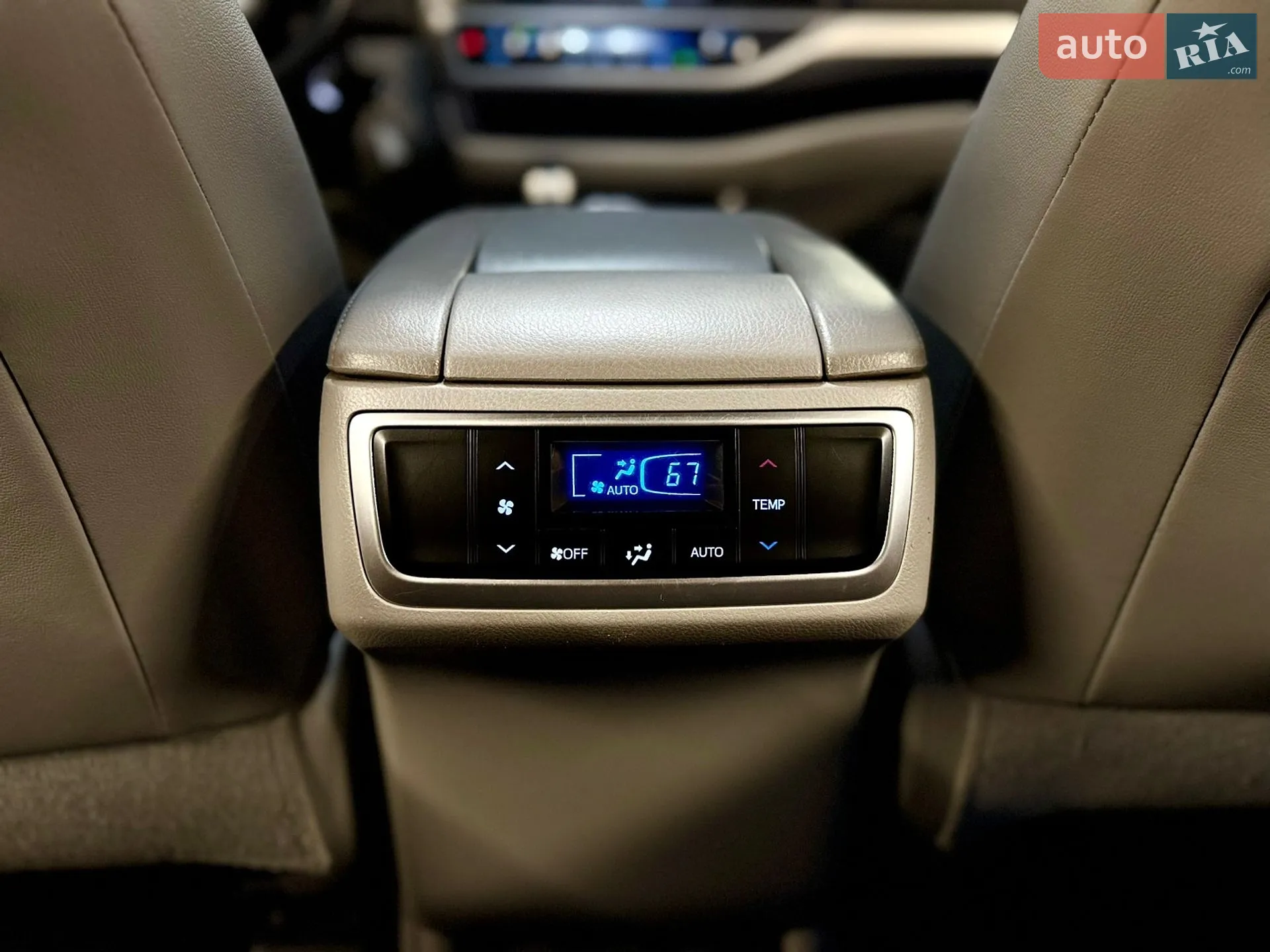 2016 Toyota Highlander - мініатюра 17