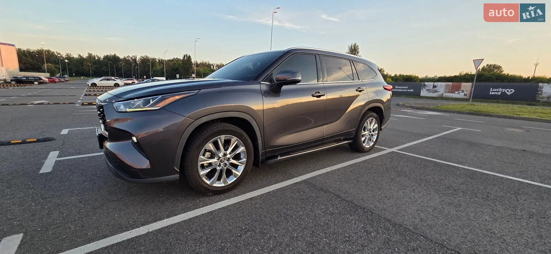 2020 Toyota Highlander - мініатюра 26