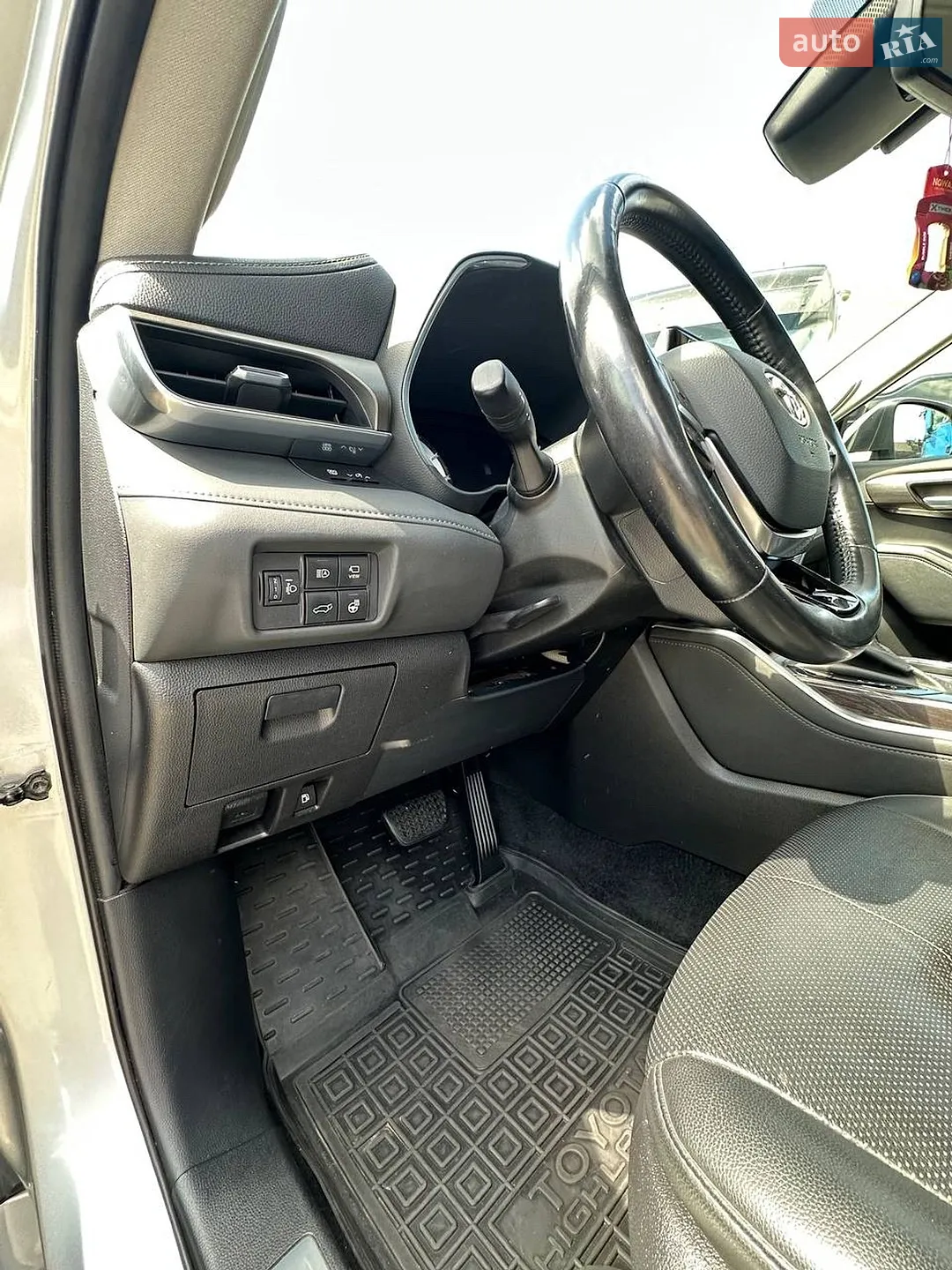2020 Toyota Highlander - мініатюра 10