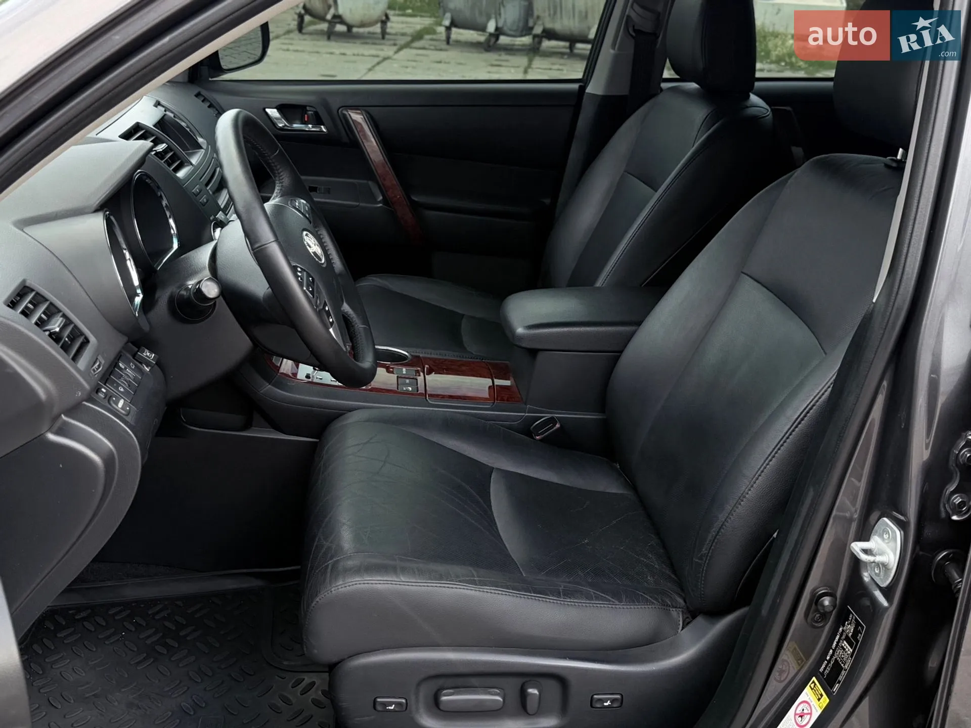 2011 Toyota Highlander - мініатюра 29