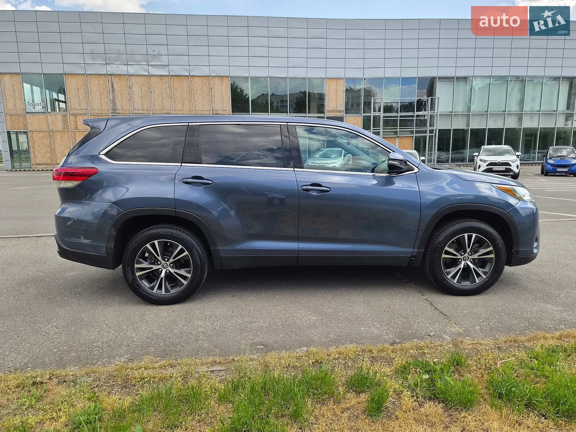 2019 Toyota Highlander - мініатюра 3