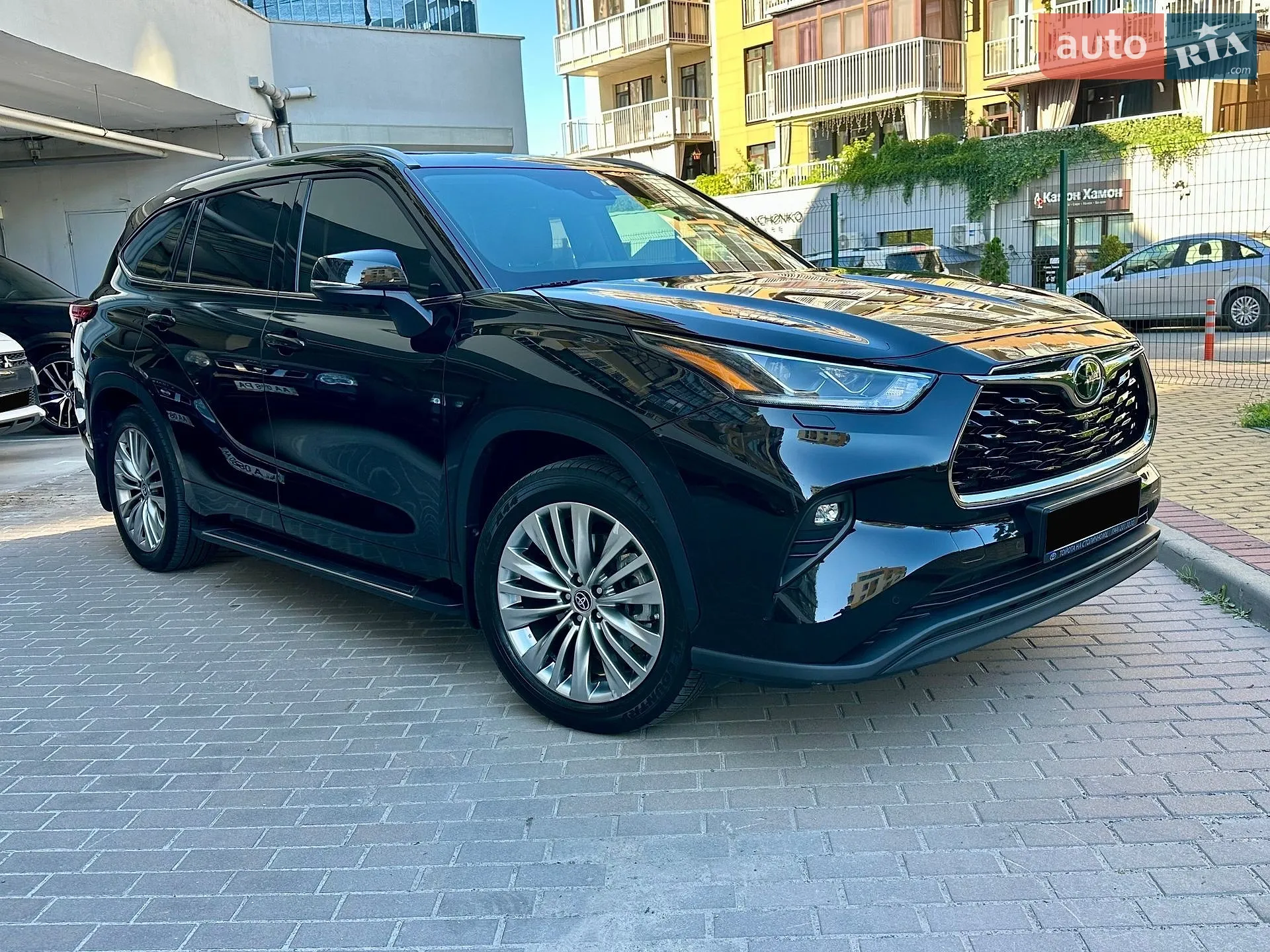 2022 Toyota Highlander - мініатюра 8