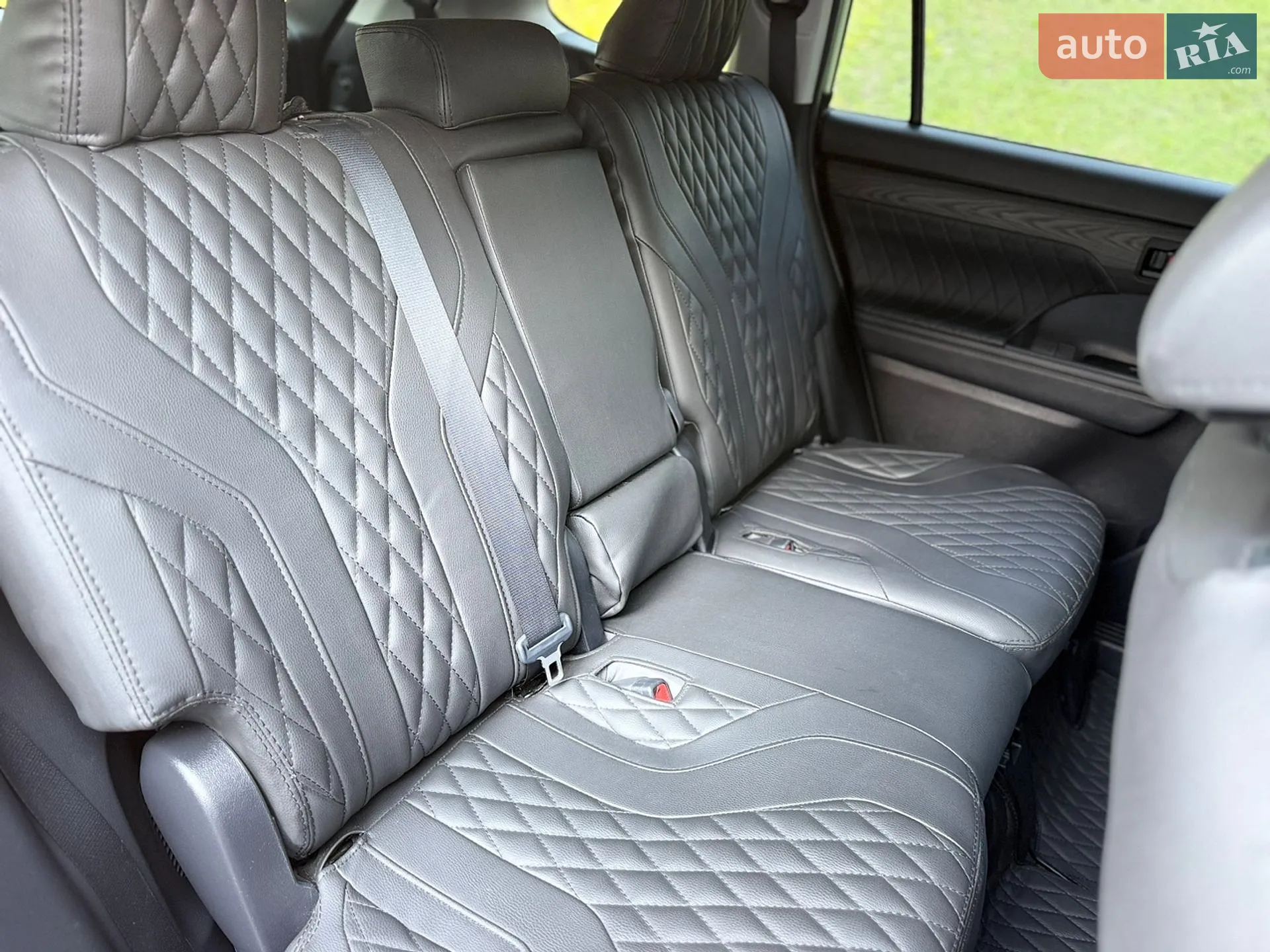 Toyota Highlander 2021 VIN 5TDBBRCH2MS036932 фото оголошення 19 з 42