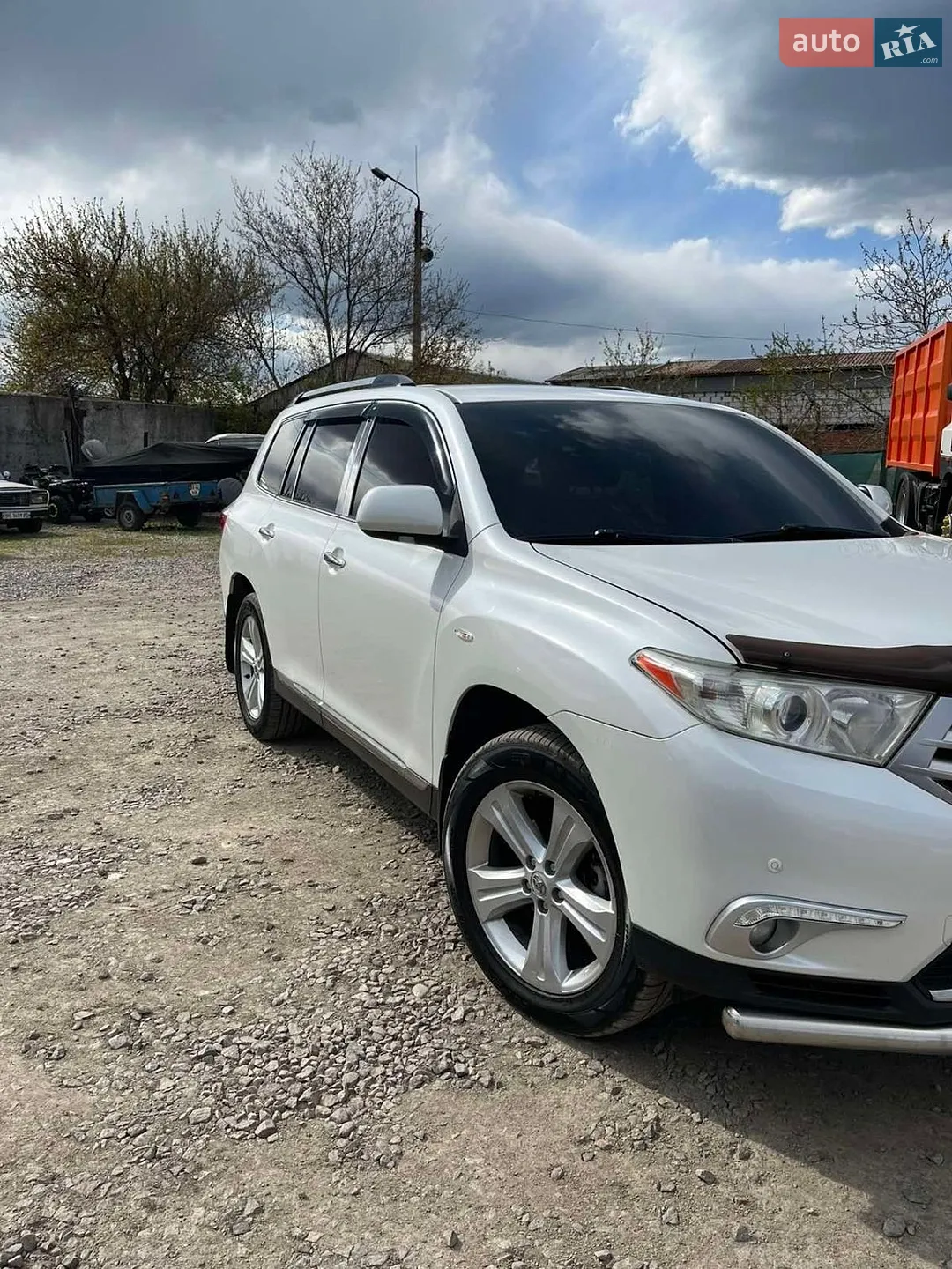 2011 Toyota Highlander - фото 1