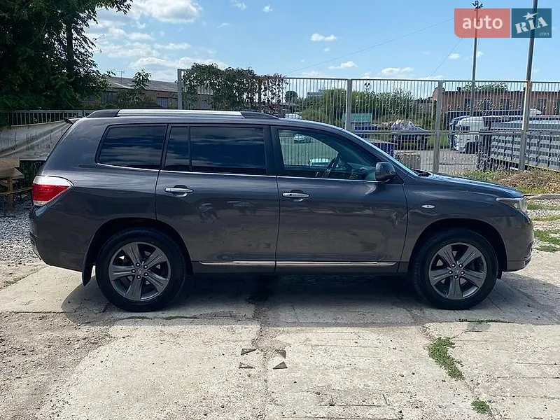 Toyota Highlander 2011