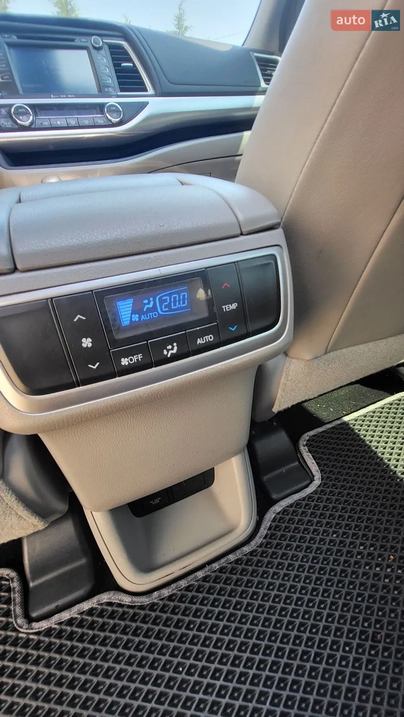 2017 Toyota Highlander - мініатюра 7
