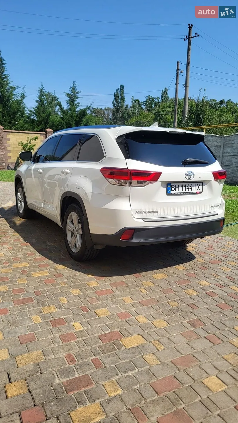 2017 Toyota Highlander - мініатюра 3