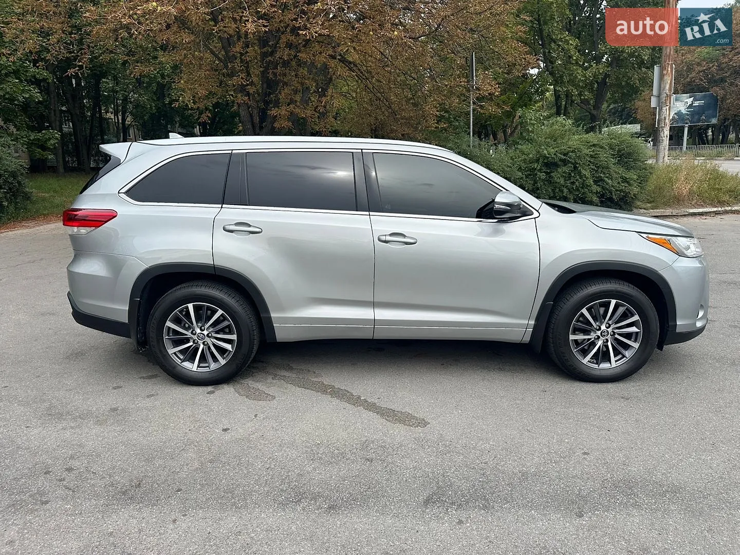 2017 Toyota Highlander - мініатюра 4