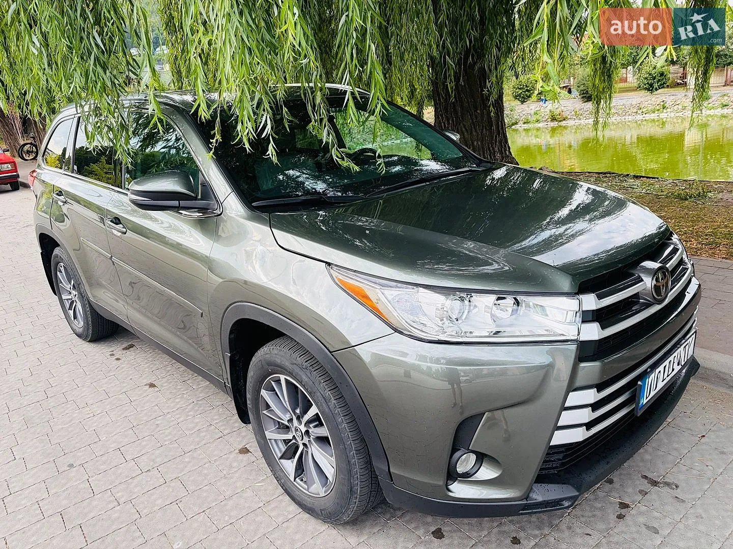 2019 Toyota Highlander - мініатюра 2