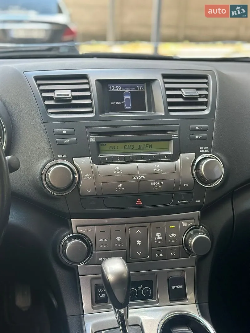 2011 Toyota Highlander - мініатюра 16