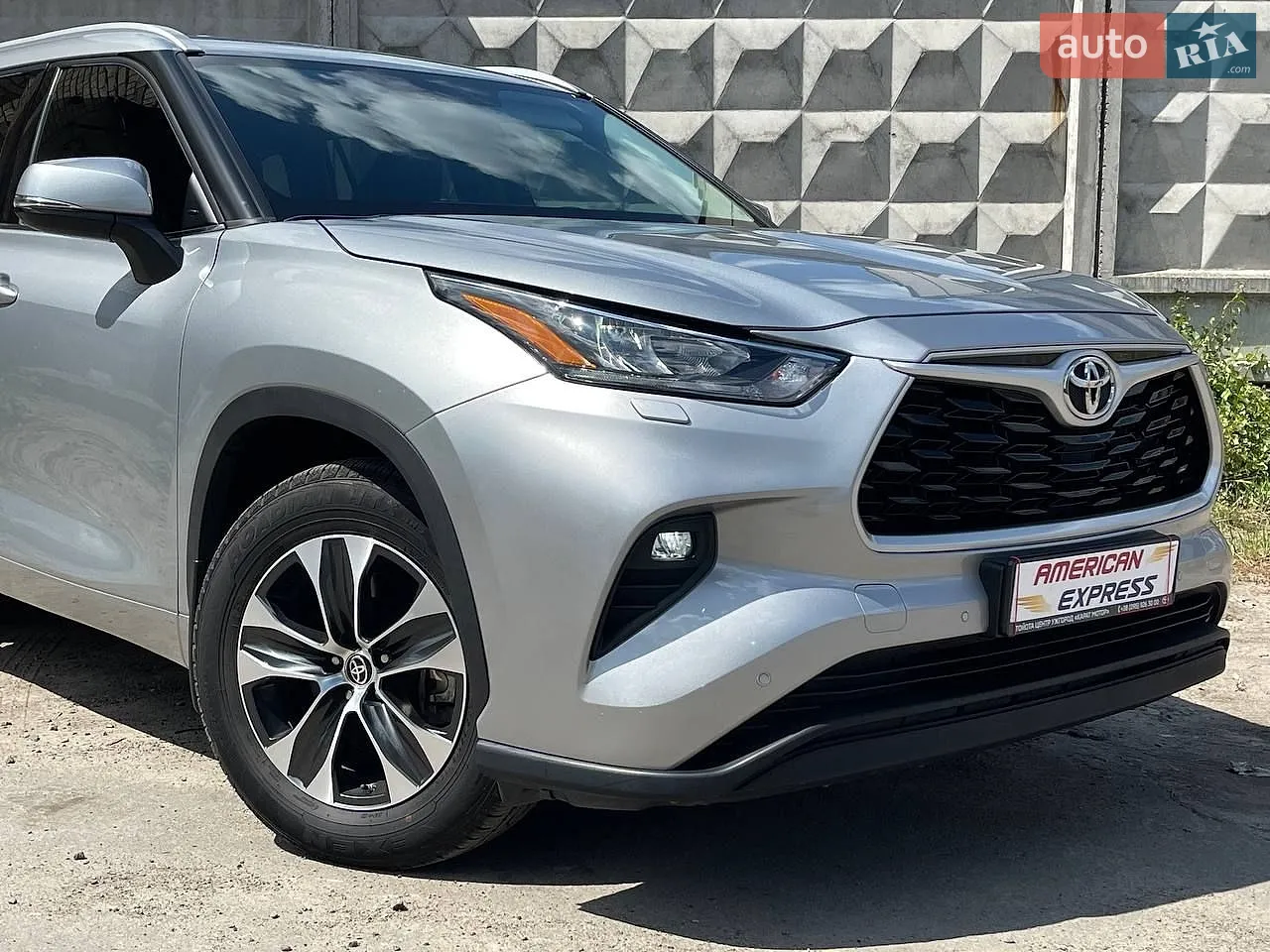 2020 Toyota Highlander - мініатюра 2