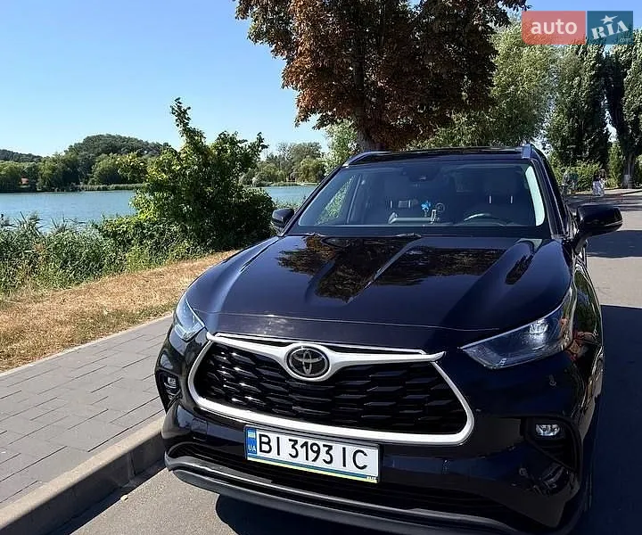 Toyota Highlander 2021