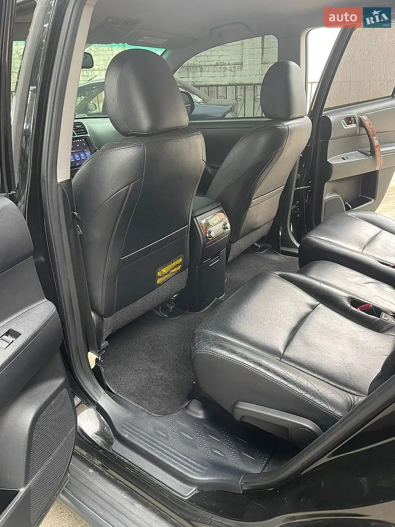 2011 Toyota Highlander - мініатюра 2