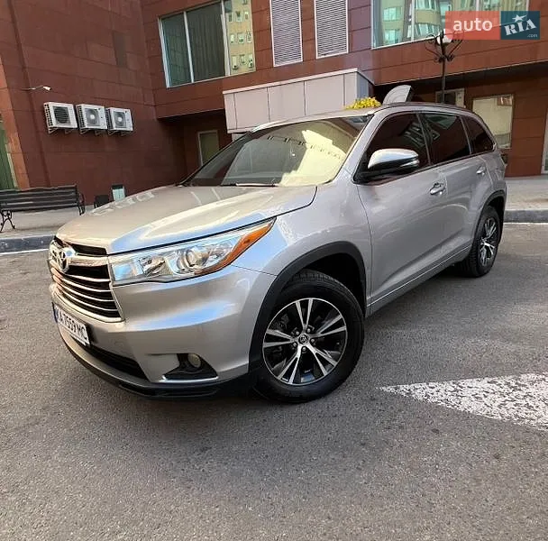 Toyota Highlander 2015