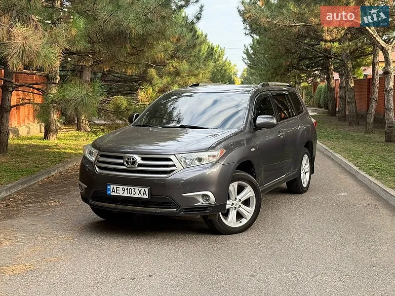 Lixiang L7 2012