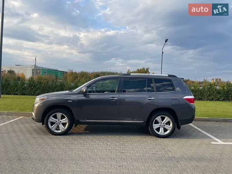 Toyota Highlander 2013