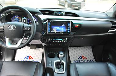Пикап Toyota Hilux 2016 в Одессе