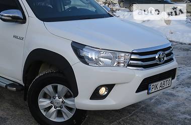 Пикап Toyota Hilux 2015 в 
