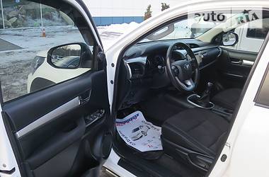 Пикап Toyota Hilux 2015 в 