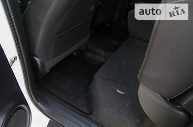 Пикап Toyota Hilux 2015 в 