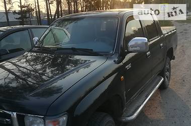 Пикап Toyota Hilux 2001 в 