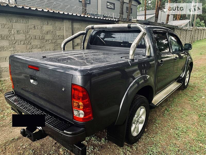 Пікап Toyota Hilux 2011 в Києві