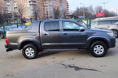 Пикап Toyota Hilux 2015 в 