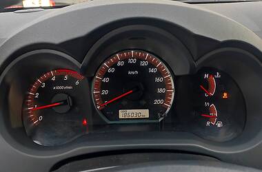 Пикап Toyota Hilux 2015 в 