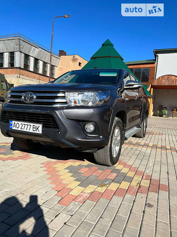 Toyota Hilux 2017