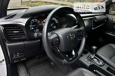 Пікап Toyota Hilux 2022 в 