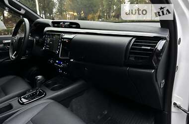 Пікап Toyota Hilux 2022 в 