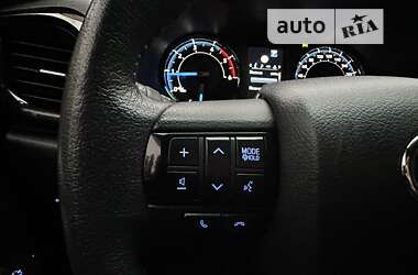 Пікап Toyota Hilux 2022 в 