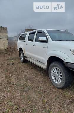 Пикап Toyota Hilux 2013 в Березнеговатом