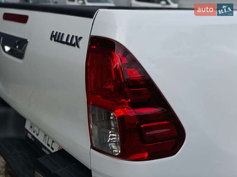 Пикап Toyota Hilux 2017 в Ужгороде