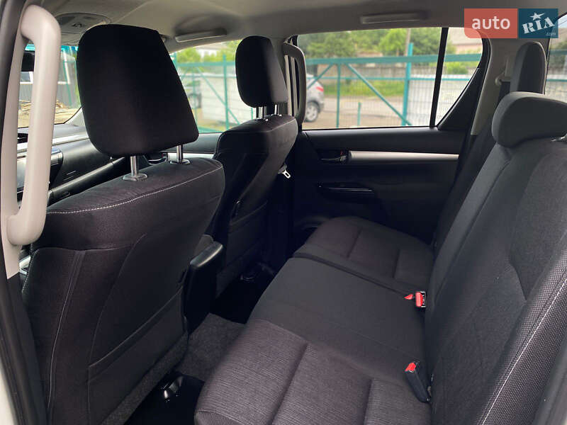 Пикап Toyota Hilux 2017 в Ужгороде