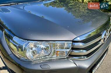 Пикап Toyota Hilux 2015 в 