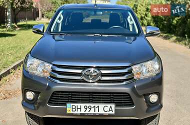 Пикап Toyota Hilux 2015 в 