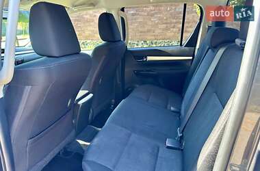 Пикап Toyota Hilux 2015 в 